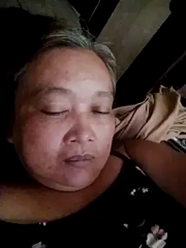 Snapshot of jeanyummytits chatting on 13, 5, 2026 jeanyummytits online show from 13, 5, 2026