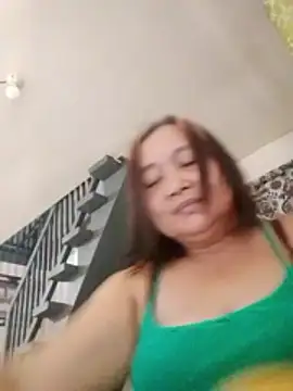 Snapshot of jeanyummytits chatting on 12, 6, 2026 jeanyummytits online show from 12, 6, 2026