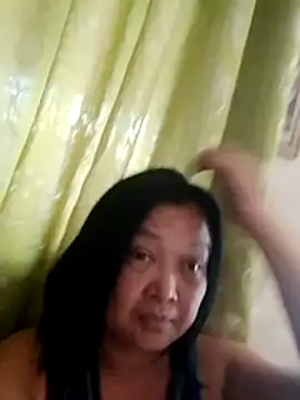 Snapshot of jeanyummytits chatting on 20, 6, 2026 jeanyummytits online show from 20, 6, 2026