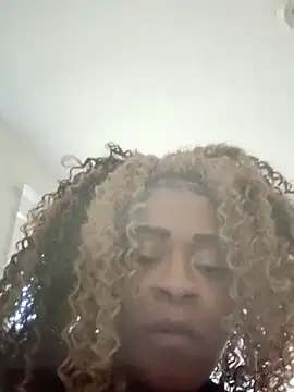 Snapshot of MarieMonroe_DickDownDownD chatting on 13, 4, 2026 MarieMonroe DickDownDownD online show from 13, 4, 2026