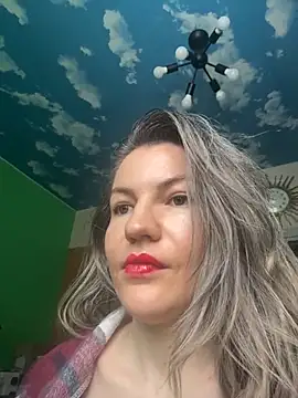 evaprolove online show from 15, 4, 2026