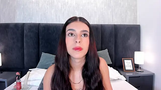 Snapshot of miaa_Lind chatting on 14, 6, 2026 miaa Lind online show from 14, 6, 2026