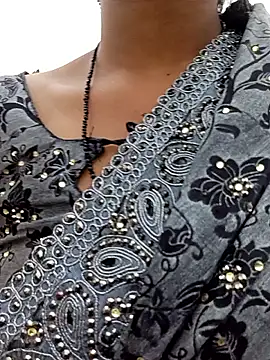 Snapshot of Miss_Divyaa chatting on 1, 5, 2026 Miss Divyaa online show from 1, 5, 2026