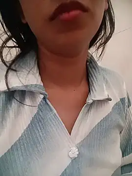 Snapshot of Miss_Divyaa chatting on 25, 5, 2026 Miss Divyaa online show from 25, 5, 2026