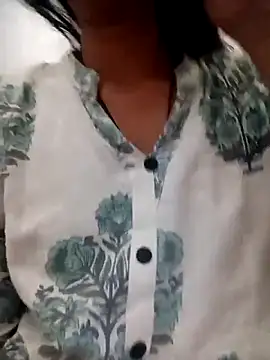 Snapshot of Miss_Divyaa chatting on 30, 5, 2026 Miss Divyaa online show from 30, 5, 2026