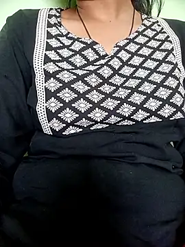 Snapshot of Miss_Divyaa chatting on 31, 5, 2026 Miss Divyaa online show from 31, 5, 2026