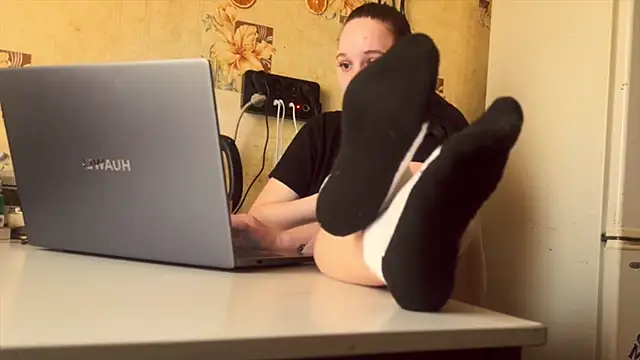 milamisss online show from 15, 5, 2026