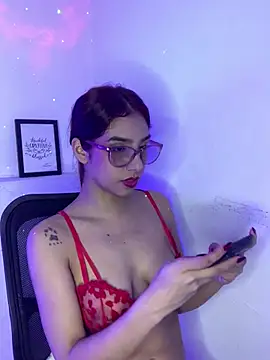 Snapshot of miss_carly chatting on 10, 6, 2026 miss carly online show from 10, 6, 2026