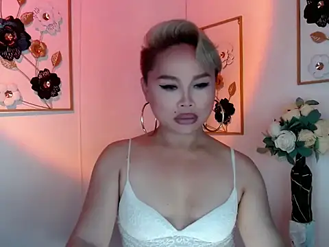 Snapshot of olla_victoria chatting on 4, 6, 2026 olla victoria online show from 4, 6, 2026