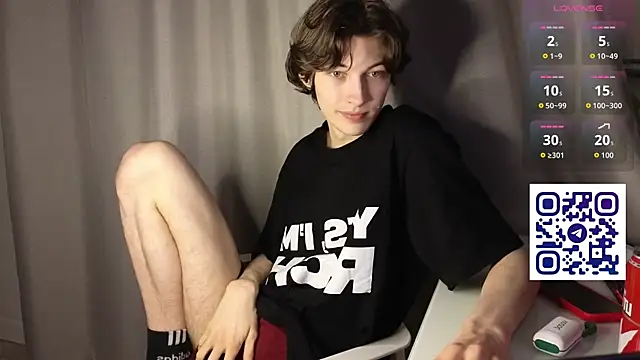 Snapshot of swaggenjoyer chatting on 19, 6, 2026 swaggenjoyer online show from 19, 6, 2026