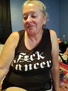 Snapshot of RavensLove chatting on 26, 5, 2026 RavensLove online show from 26, 5, 2026