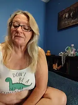 Snapshot of RavensLove chatting on 6, 6, 2026 RavensLove online show from 6, 6, 2026