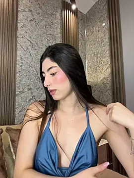 Snapshot of evelyn_hills chatting on 26, 6, 2026 evelyn hills online show from 26, 6, 2026