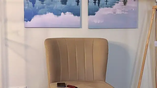 NatashaRieker online show from 16, 4, 2026