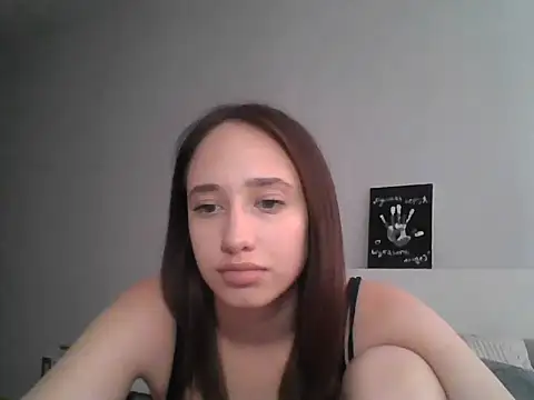 Snapshot of DarkMirel chatting on 4, 6, 2026 DarkMirel online show from 4, 6, 2026