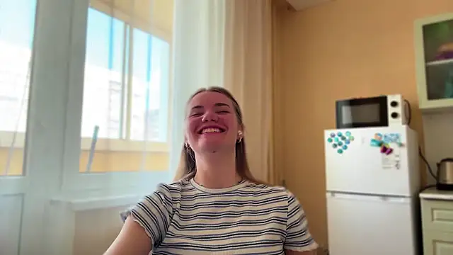 doana bebriti online show from 15, 4, 2026