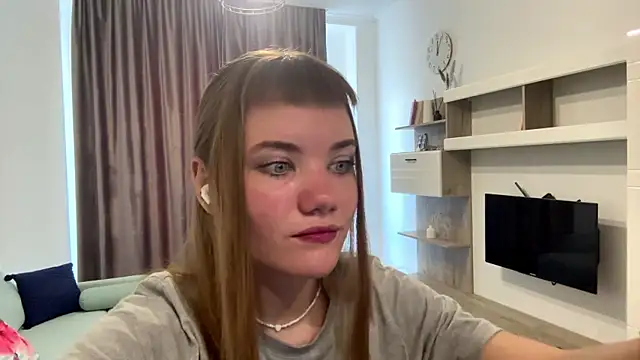 Snapshot of doana_bebriti chatting on 22, 7, 2026 doana bebriti online show from 22, 7, 2026
