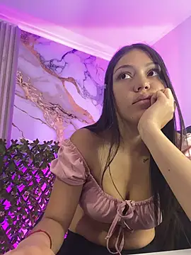 Snapshot of thalia_ec chatting on 18, 6, 2026 thalia ec online show from 18, 6, 2026
