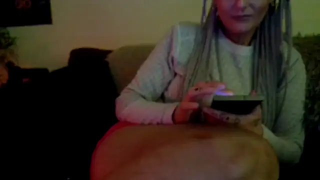 shyhornymommy online show from 3, 5, 2026