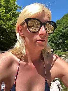 Snapshot of barbiplaymate chatting on 26, 5, 2026 barbiplaymate online show from 26, 5, 2026