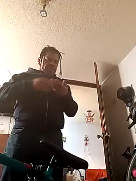 Snapshot of Oskr2024XXX chatting on 12, 3, 2025 Oskr2024XXX online show from 12, 3, 2025