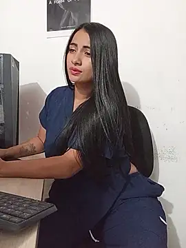 Snapshot of DaniellaGiraldo chatting on 23, 6, 2026 DaniellaGiraldo online show from 23, 6, 2026
