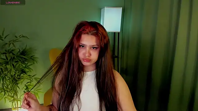 nicolewoss online show from 19, 4, 2026