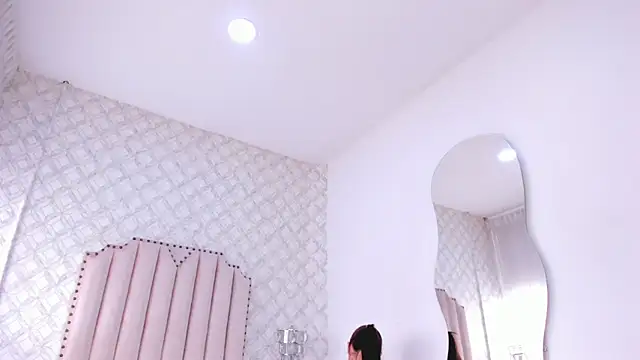 Snapshot of katherine_glow chatting on 13, 6, 2026 katherine glow online show from 13, 6, 2026