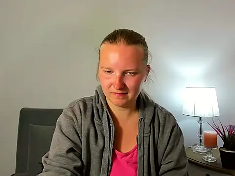 Snapshot of RoseTeacherX chatting on 14, 5, 2026 RoseTeacherX online show from 14, 5, 2026