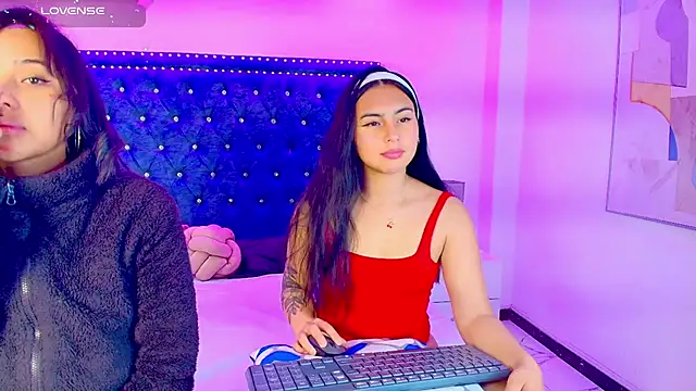 Serena and zoe online show from 17, 4, 2026