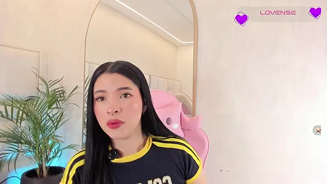Snapshot of imnikaa_ chatting on 27, 6, 2026 imnikaa online show from 27, 6, 2026