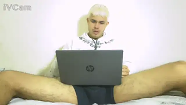 Snapshot of EdwinBoys chatting on 23, 7, 2026 EdwinBoys online show from 23, 7, 2026