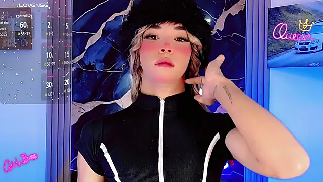 Snapshot of moon_sweet- chatting on 26, 5, 2026 moon sweet- online show from 26, 5, 2026