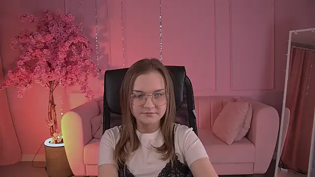 LissaTelor online show from 17, 4, 2026