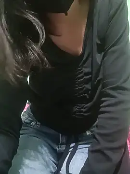 Snapshot of Rashmika__Rouni chatting on 23, 4, 2026 Rashmika Rouni online show from 23, 4, 2026