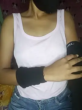 Snapshot of Rashmika__Rouni chatting on 11, 5, 2026 Rashmika Rouni online show from 11, 5, 2026