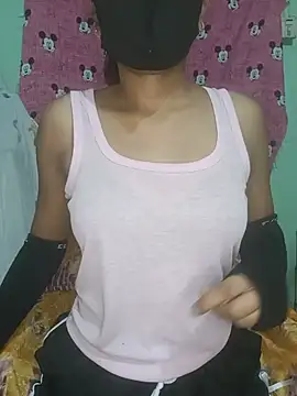 Snapshot of Rashmika__Rouni chatting on 26, 5, 2026 Rashmika Rouni online show from 26, 5, 2026