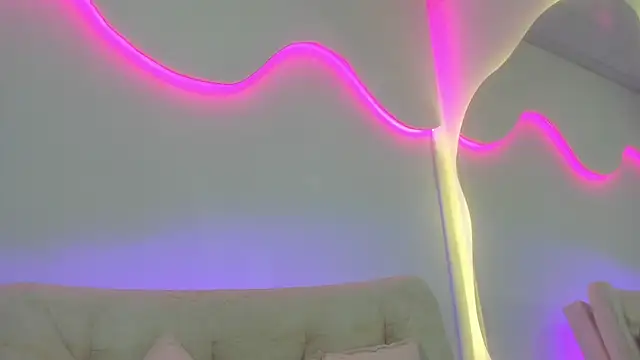 Snapshot of VenusBlazzer chatting on 28, 4, 2026 VenusBlazzer online show from 28, 4, 2026