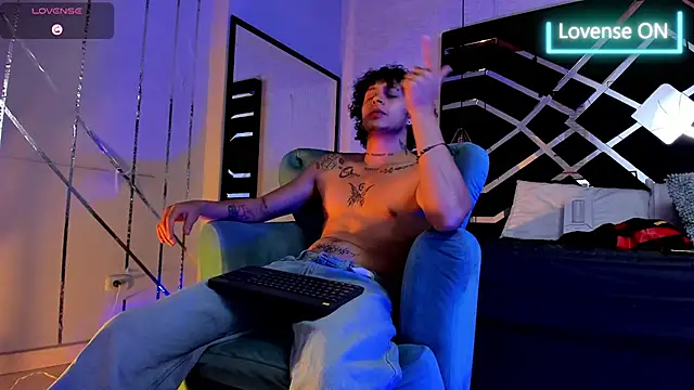 JayTaylorr online show from 17, 7, 2026