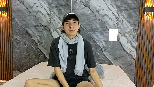 NoahWalker   online show from 20, 5, 2026