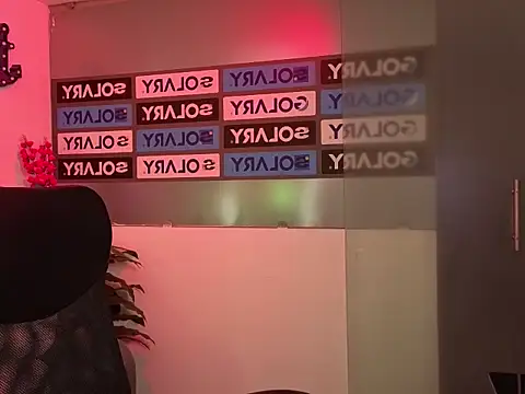 Zoe Swett online show from 22, 4, 2026