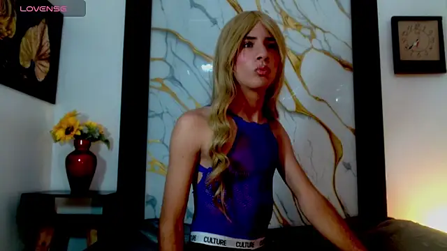 esmeralda negrette online show from 18, 4, 2026