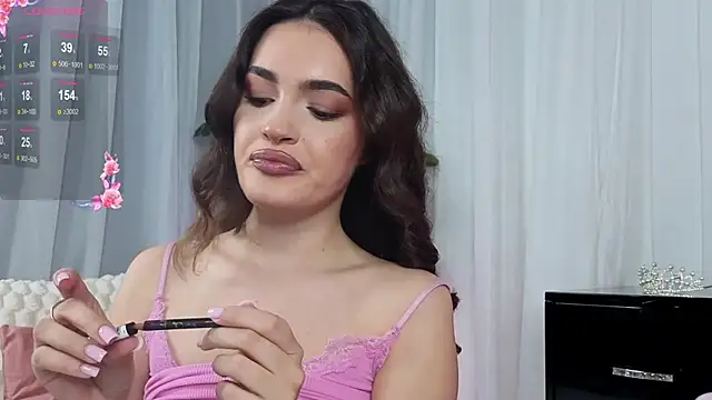 Snapshot of SweetAuraa chatting on 17, 6, 2026 SweetAuraa online show from 17, 6, 2026