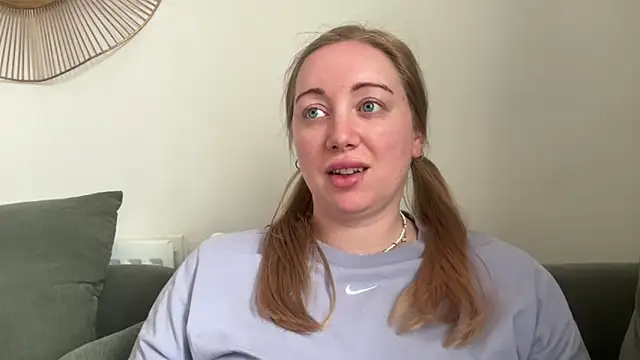 Snapshot of arielsweetieee chatting on 5, 6, 2026 arielsweetieee online show from 5, 6, 2026