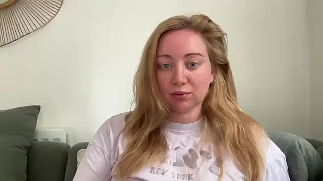 Snapshot of arielsweetieee chatting on 18, 6, 2026 arielsweetieee online show from 18, 6, 2026