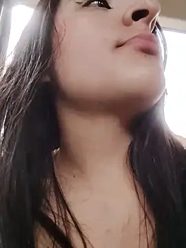 Maggiee 1 online show from 30, 6, 2026