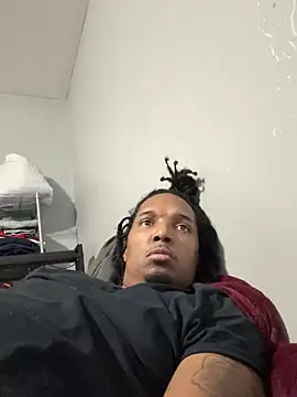 Snapshot of Thatyoungboy01 chatting on 17, 12, 2024 Thatyoungboy01 online show from 17, 12, 2024