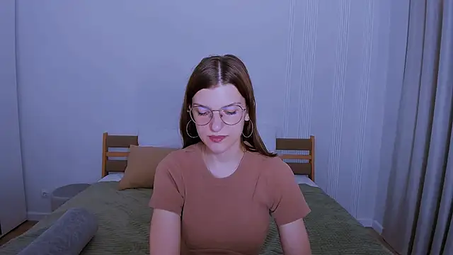 AnnaThorne online show from 4, 5, 2026