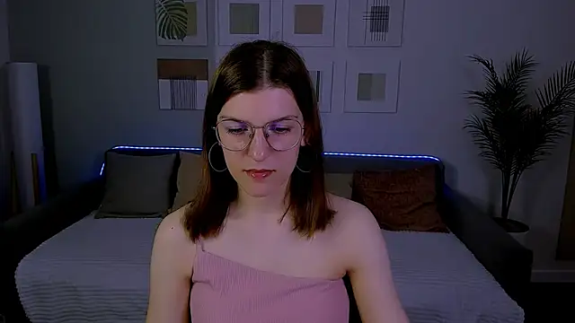 AnnaThorne online show from 7, 5, 2026
