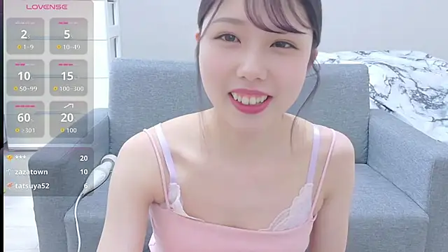 Snapshot of Minamina2 chatting on 6, 6, 2026 Minamina2 online show from 6, 6, 2026